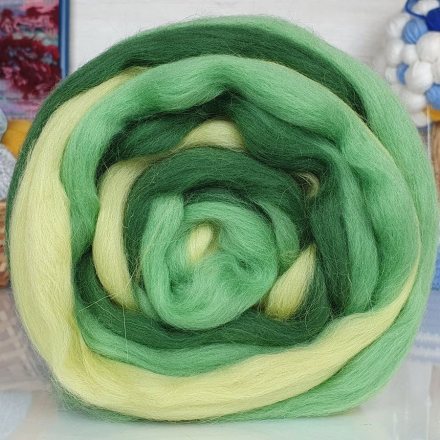 Полутонкая шерсть для валяния 1519 зел.ябл/мор.водор/липа